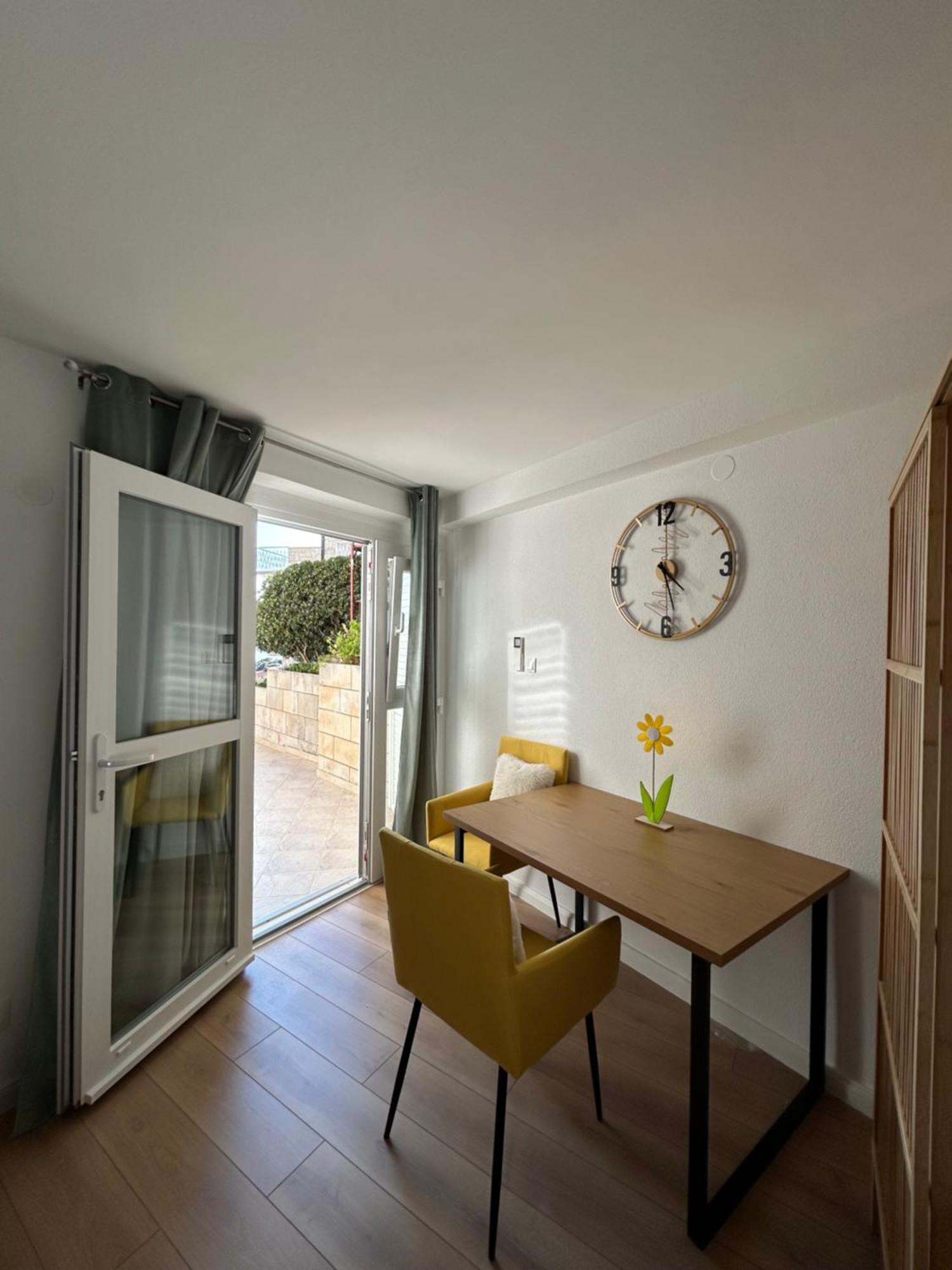 Apartments Emilija Brela Zewnętrze zdjęcie